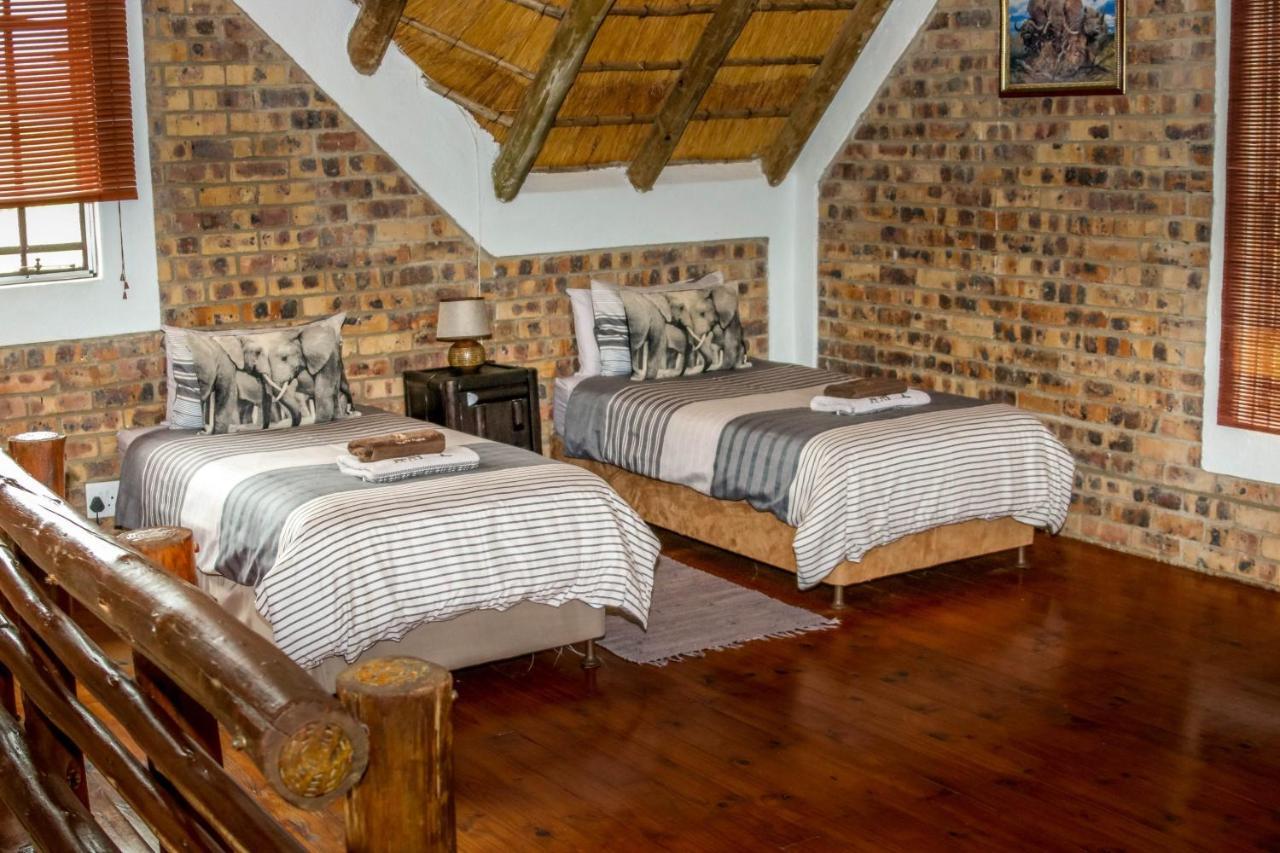 Giraffe Plains Villa Marloth Park Eksteriør bilde